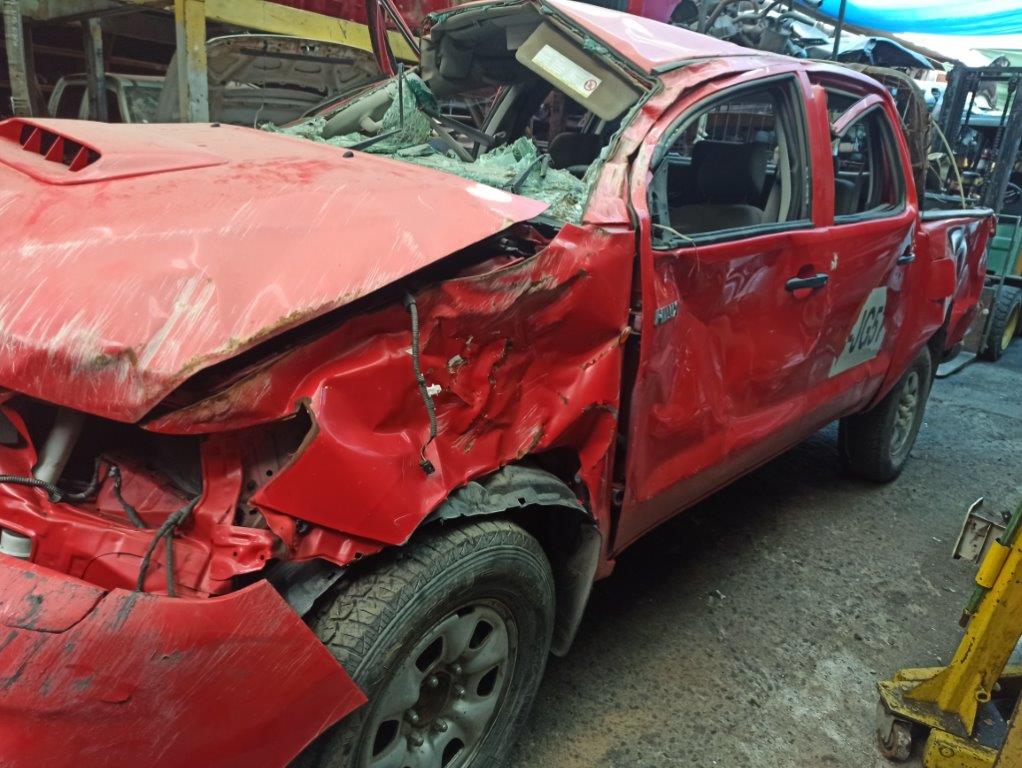  Toyota HILUX 2015    EN DESARME
